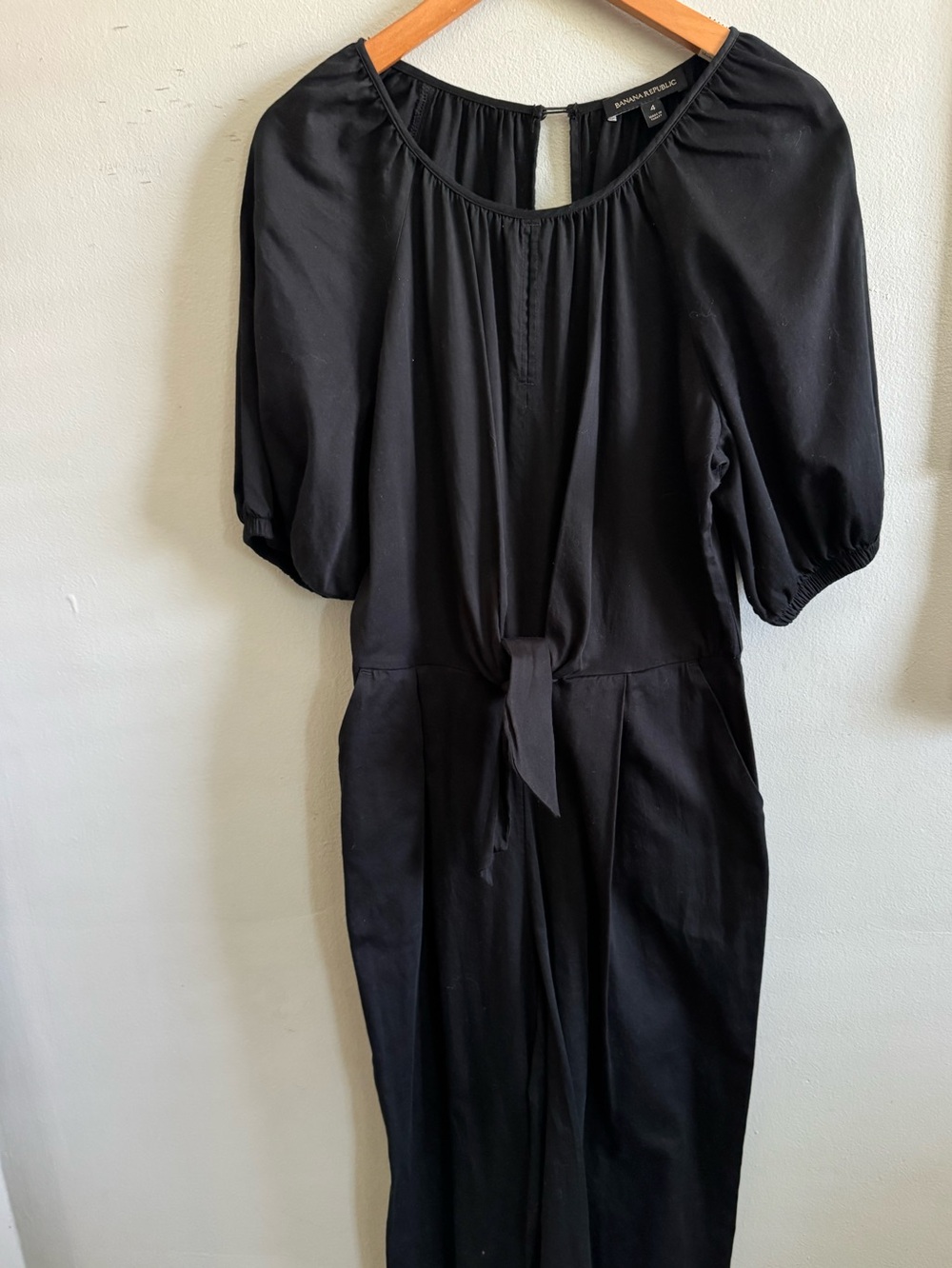 Banana Republic tie front short sleeve jumpsuit size 4